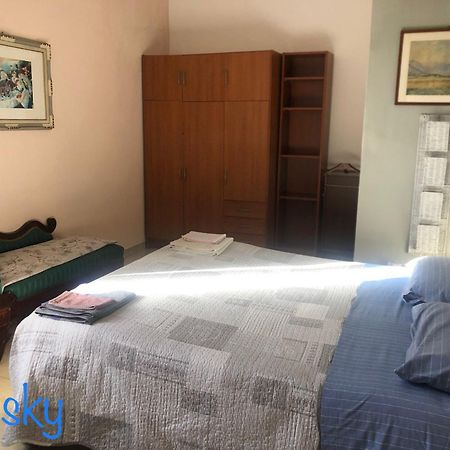 Villa Le Vignole Ameno Cameră foto